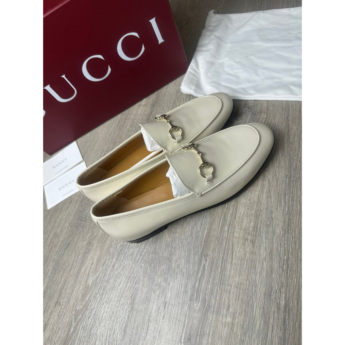 Gucci Mocassins en cuir verni Jordaan Blanc 37