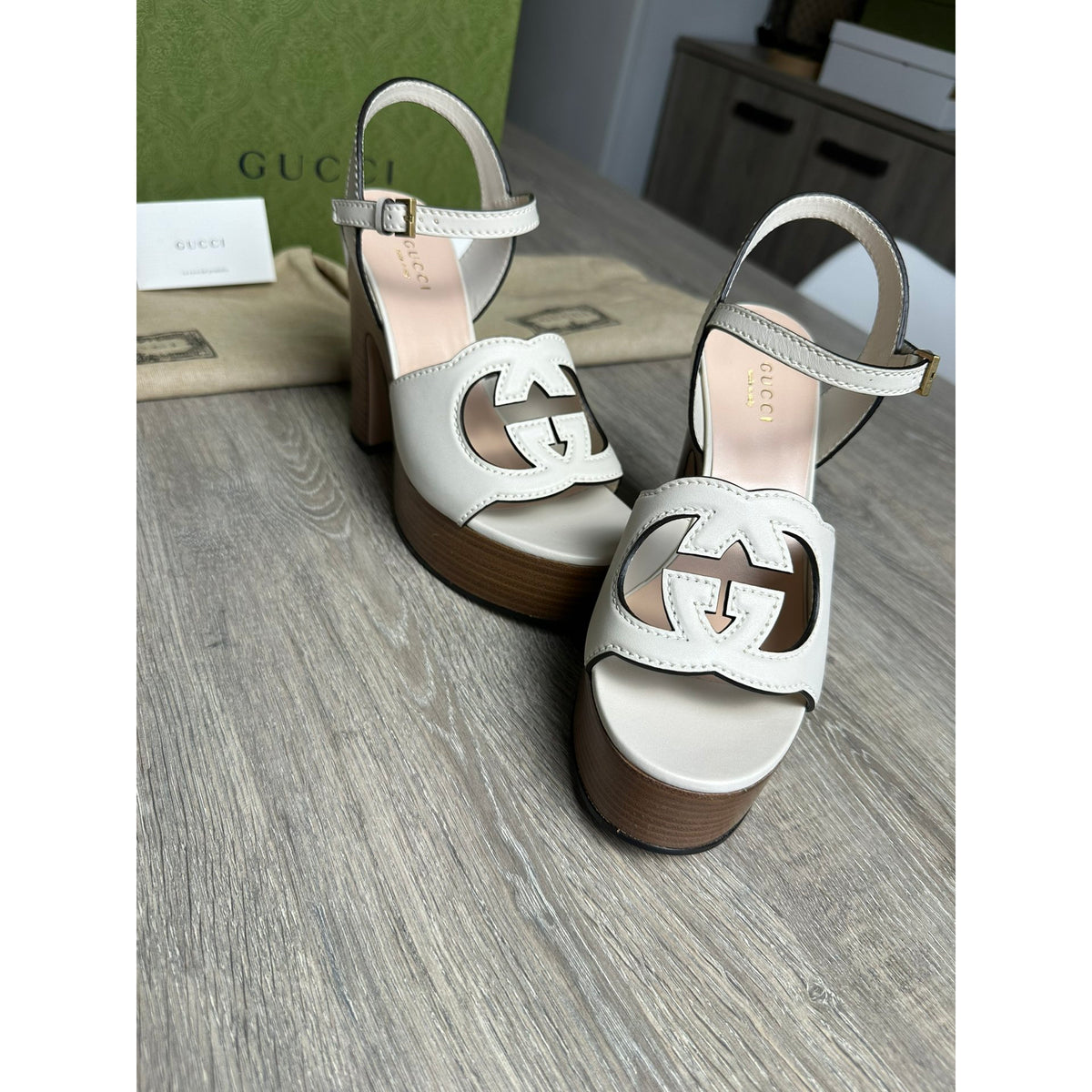 Gucci Escarpins en cuir Blanc 37