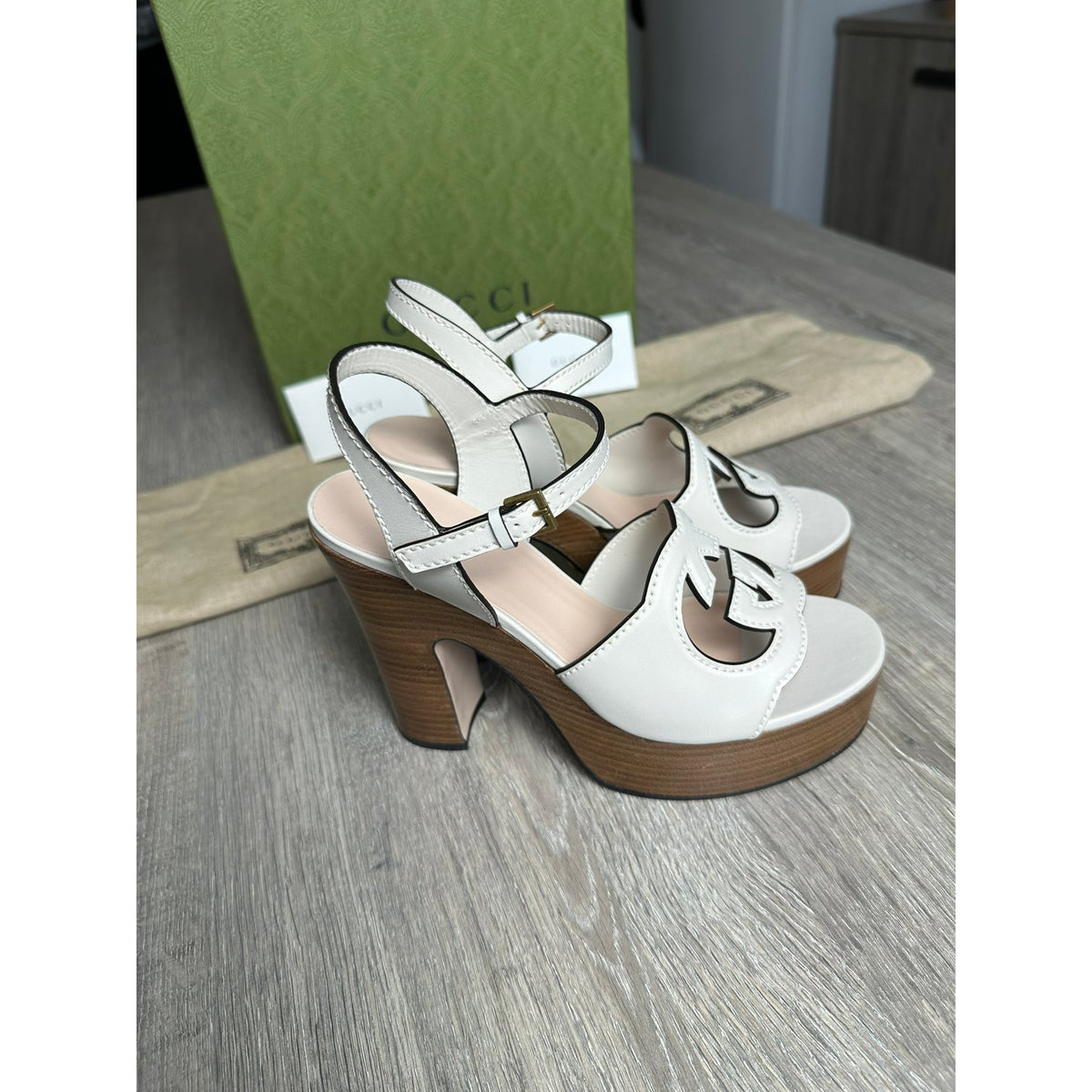 Gucci Escarpins en cuir Blanc 37