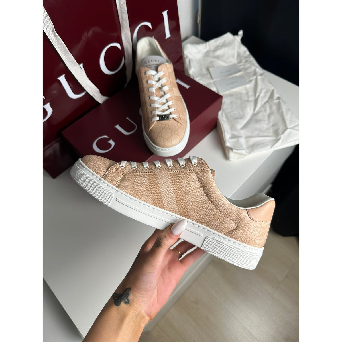 Gucci Baskets en cuir Ace Rose 39