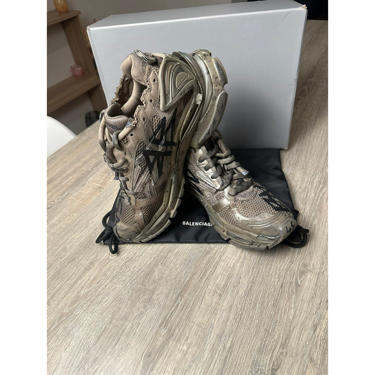 Balenciaga Baskets en cuir Runner Marron 45