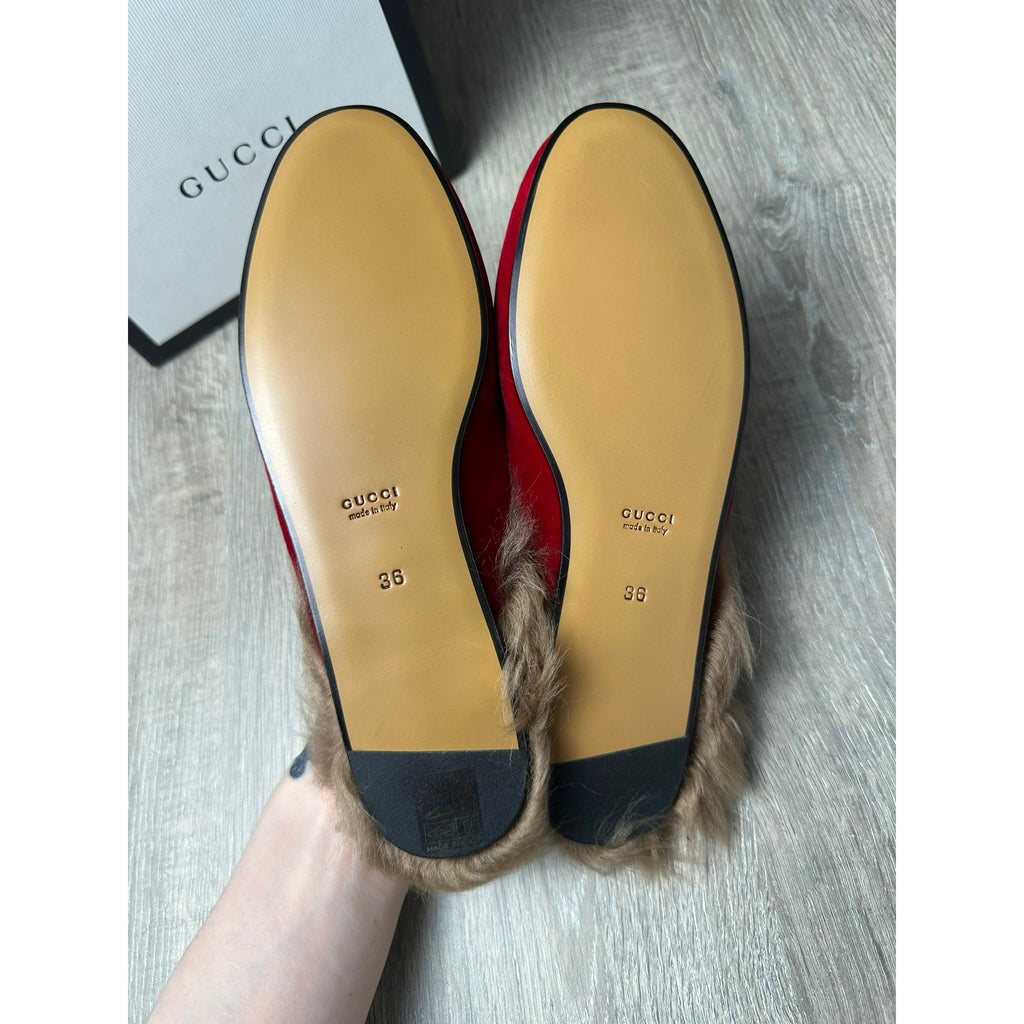 Gucci Mocassins en velours Princetown Rouge 36