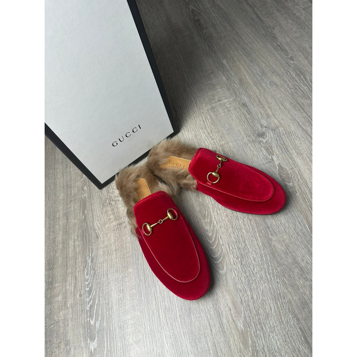 Gucci Mocassins en velours Princetown Rouge 36