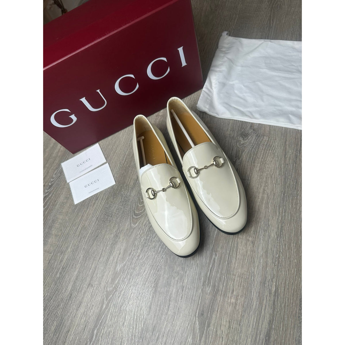 Gucci Mocassins en cuir verni Jordaan Blanc 40.5
