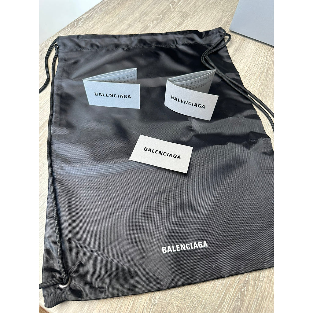 Balenciaga Baskets en toile Marron 38