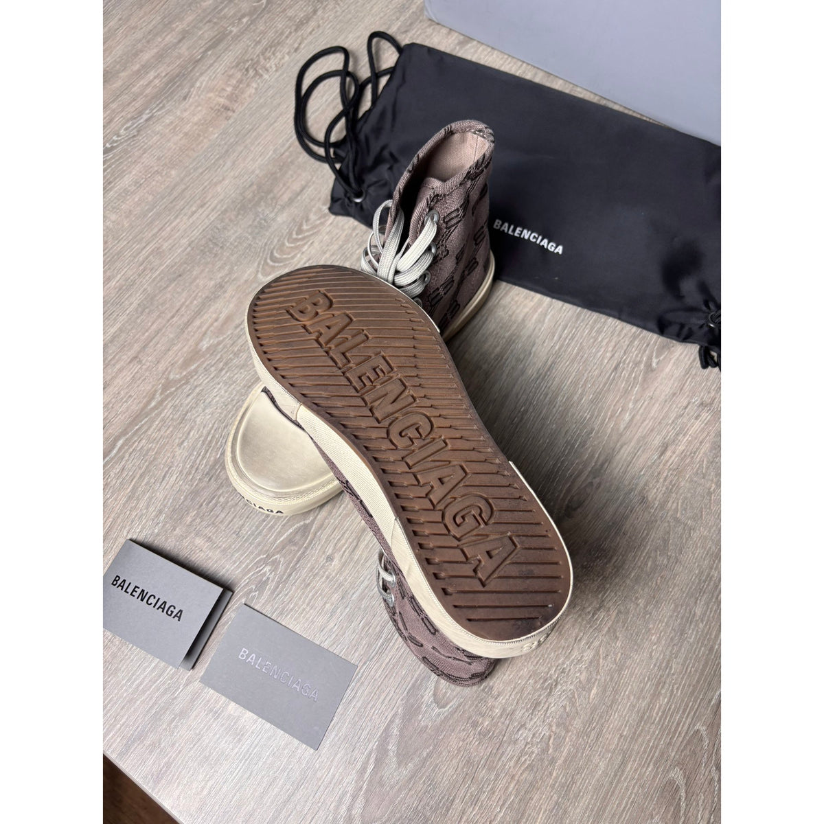 Balenciaga Baskets en toile Paris Marron 38