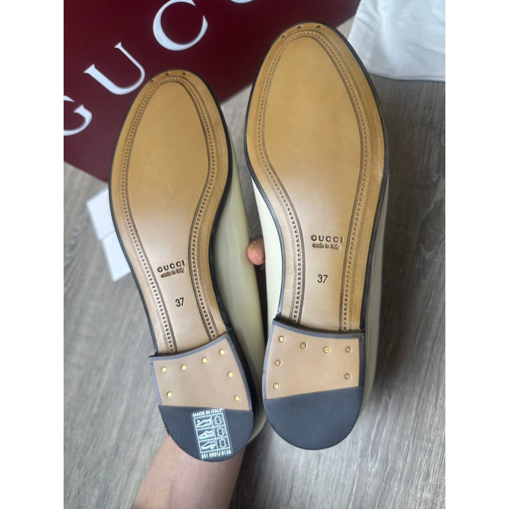 Gucci Mocassins en cuir verni Jordaan Blanc 37