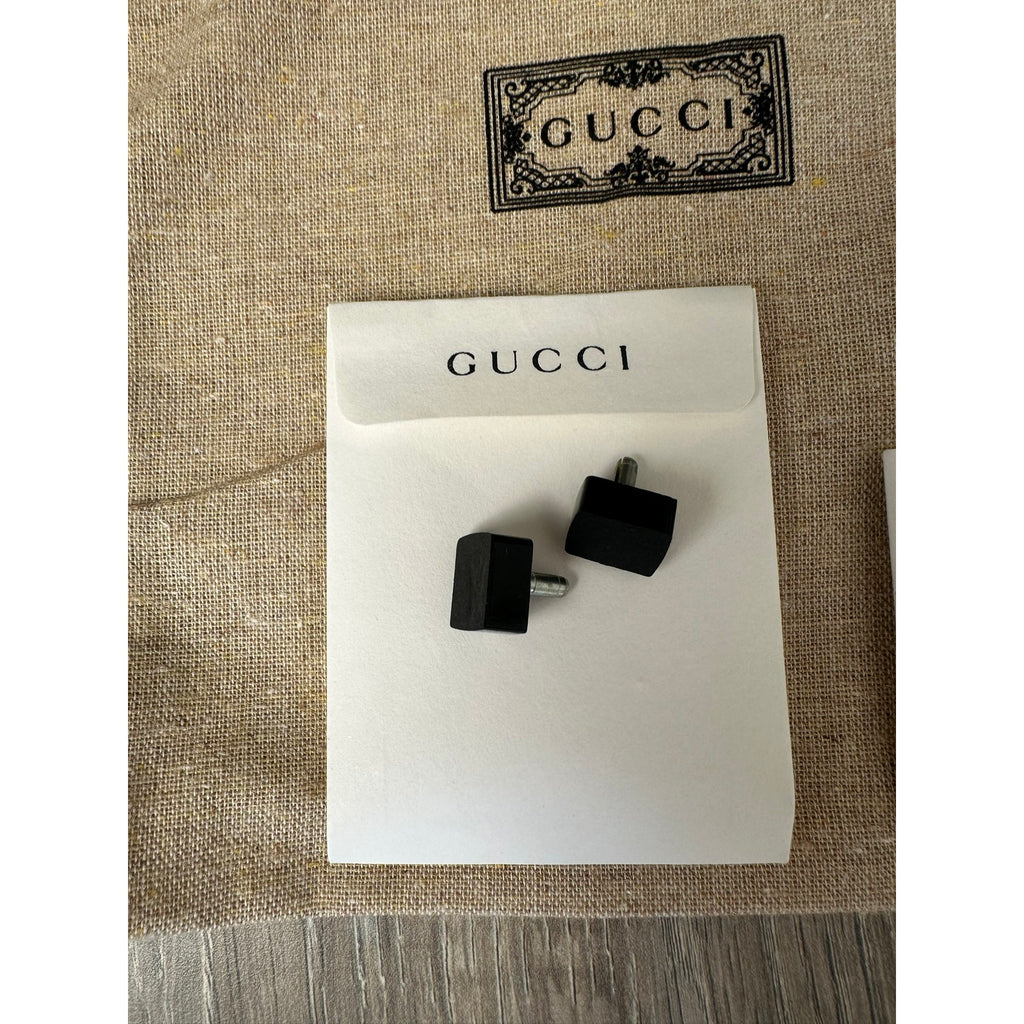 Gucci Escarpins en cuir Signoria blanc slingback à bout carré, bride réglable
