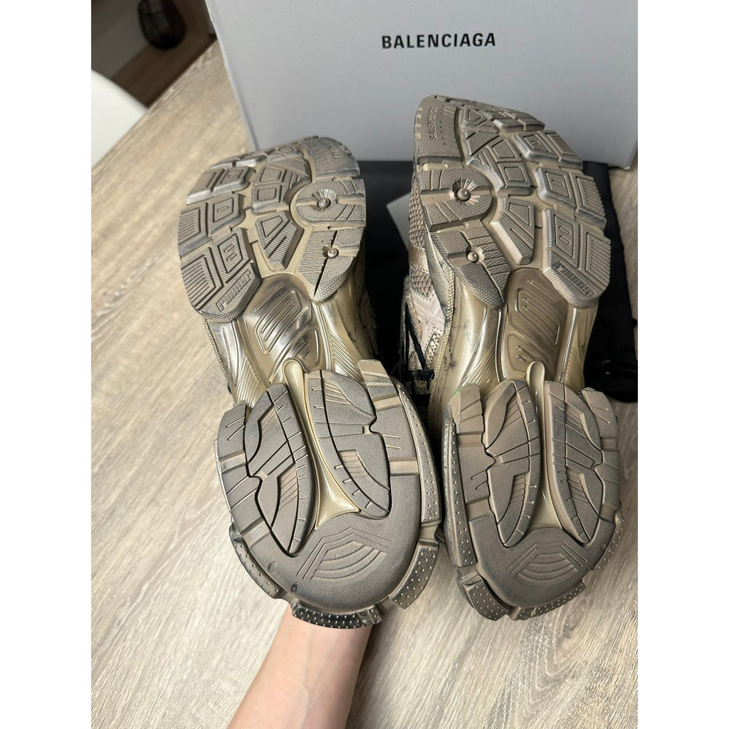 Balenciaga Baskets en cuir Runner Marron 45