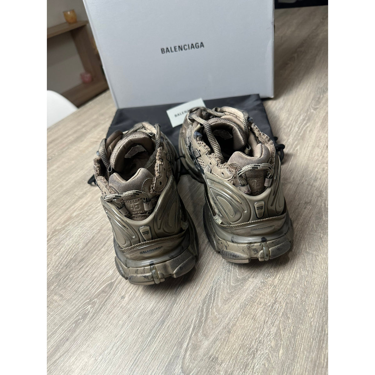 Balenciaga Baskets en cuir Runner Marron 45