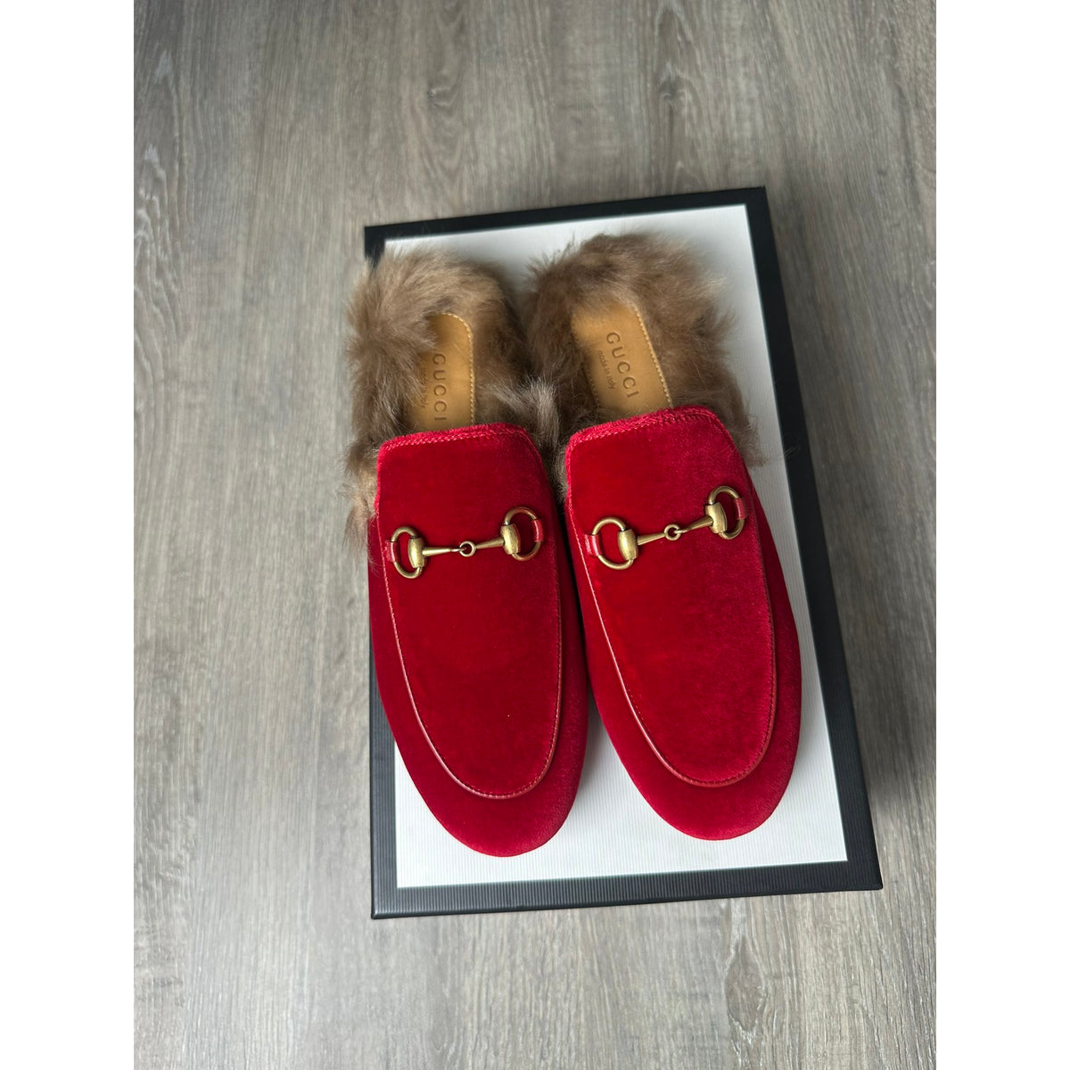 Gucci Mocassins en velours Princetown Rouge 36
