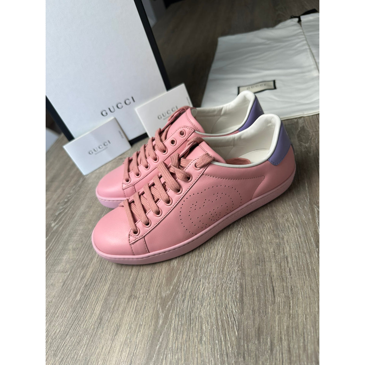 Gucci Baskets en cuir Rose 35.5