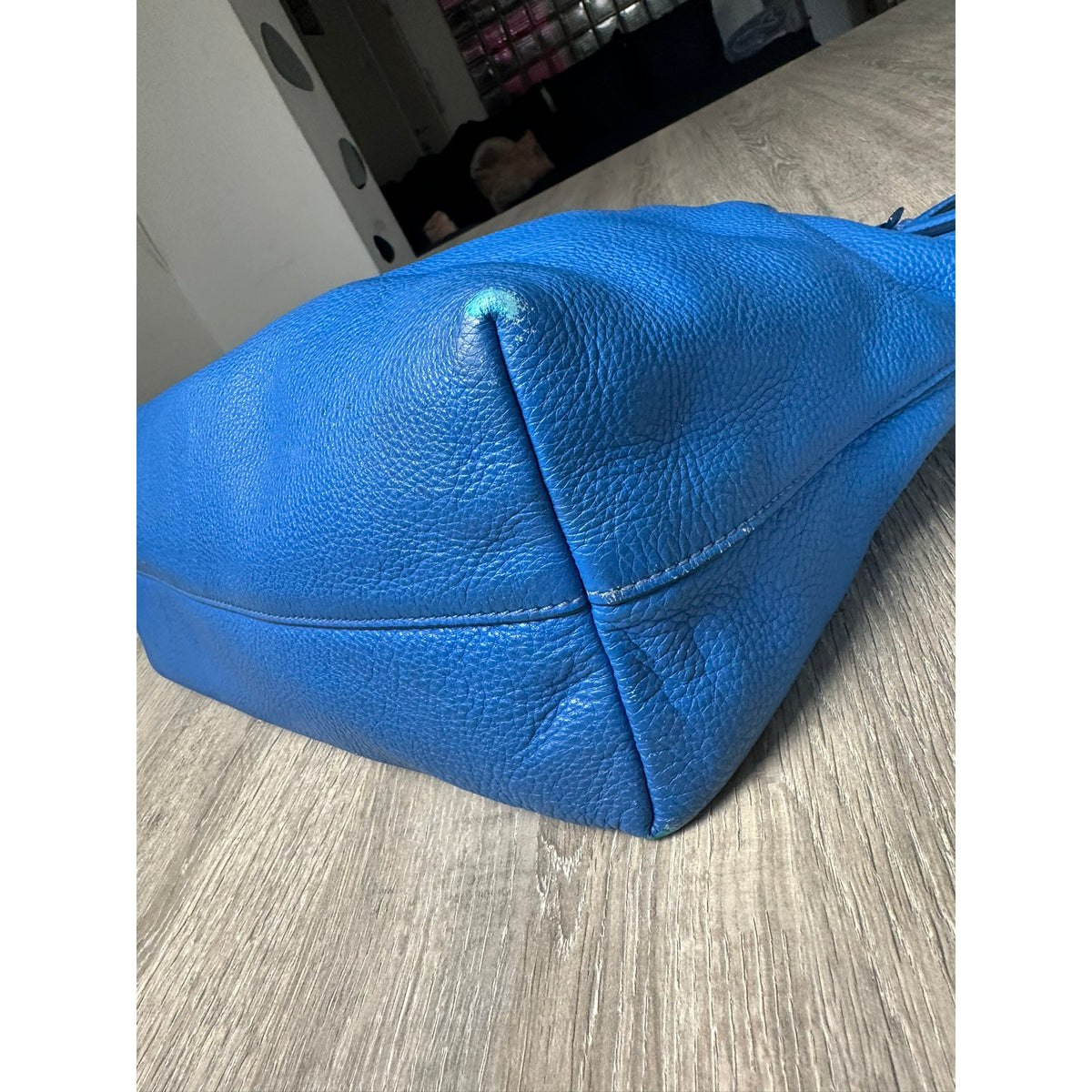 Prada Sac à main en cuir Light Frame Bleu Largeur 36 cm, Hauteur 34 cm, Profondeur 12,5 cm