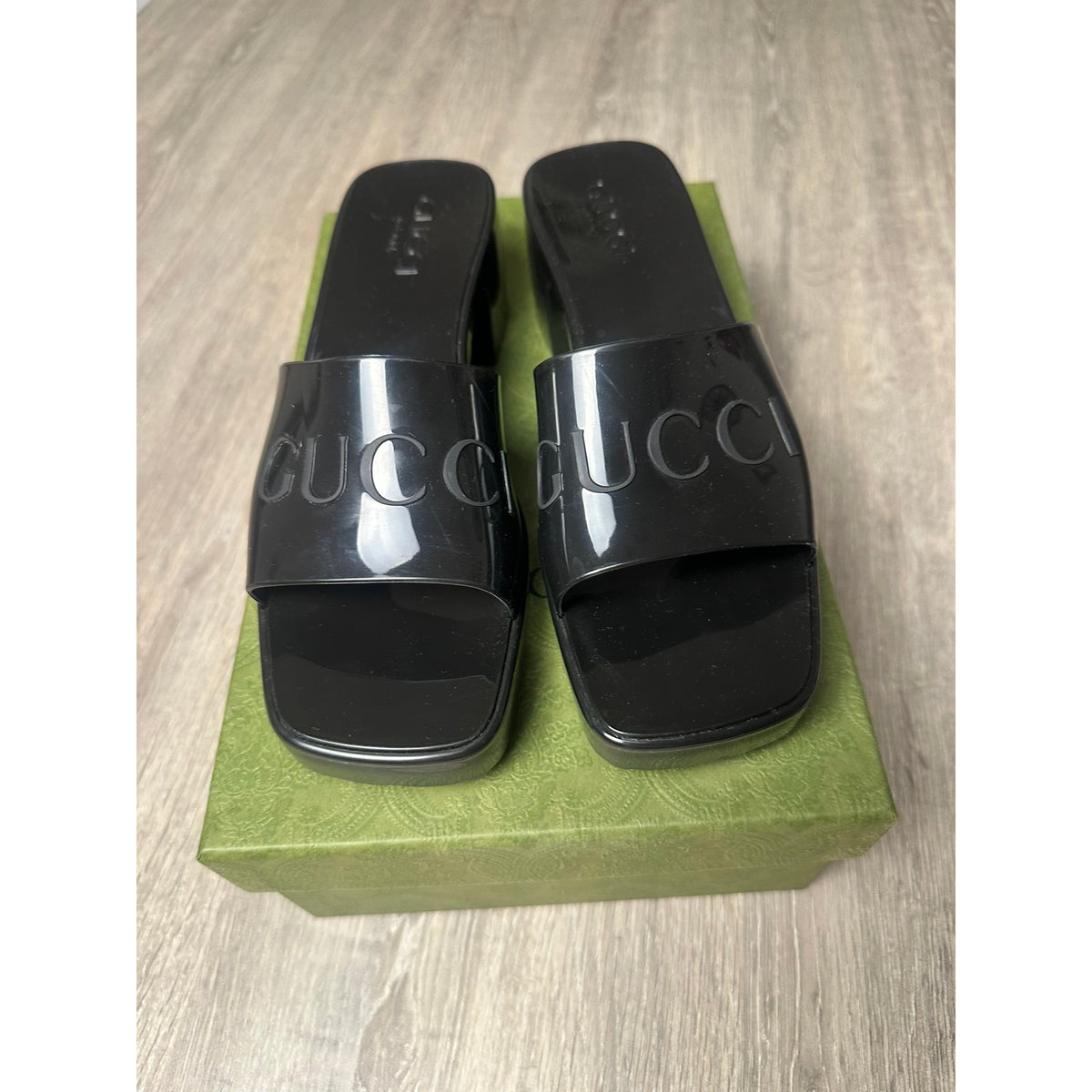 Gucci Escarpins Noir 37