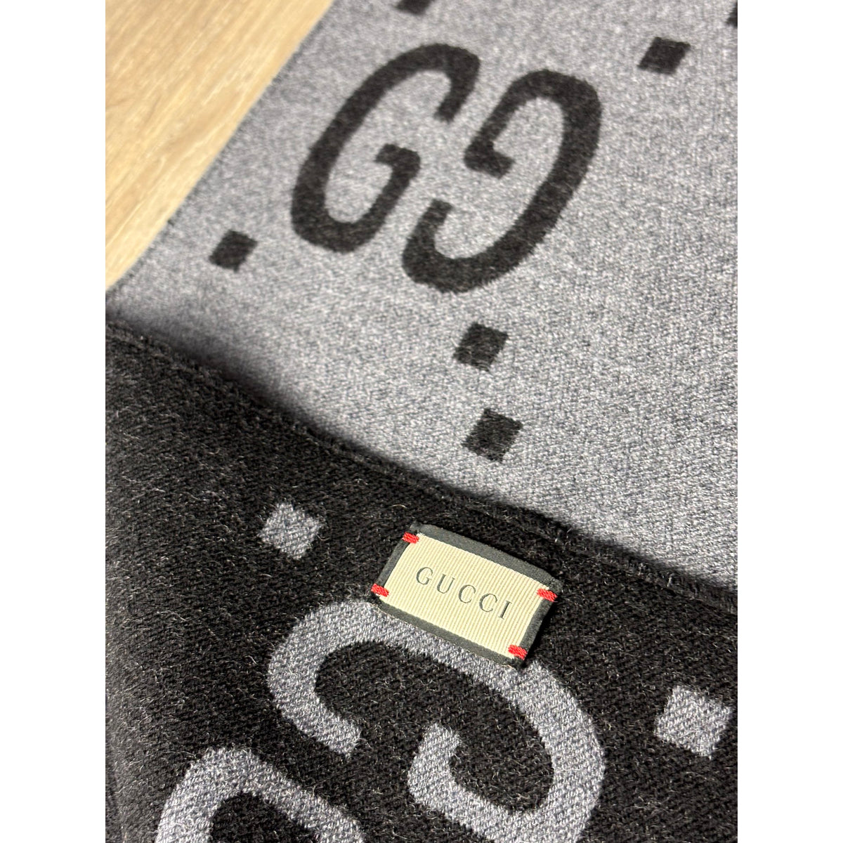 Gucci Echarpe en laine Noir