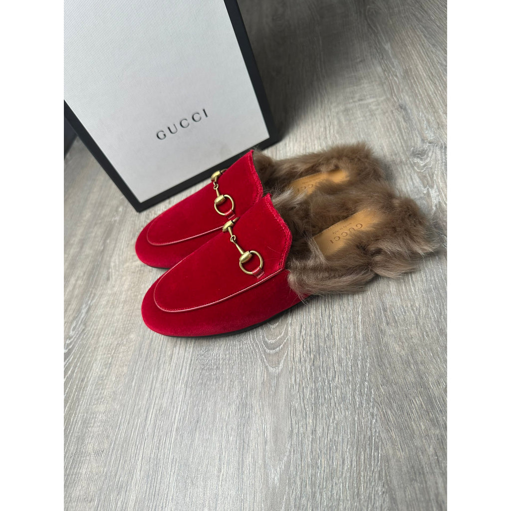 Gucci Mocassins en velours Princetown Rouge 36