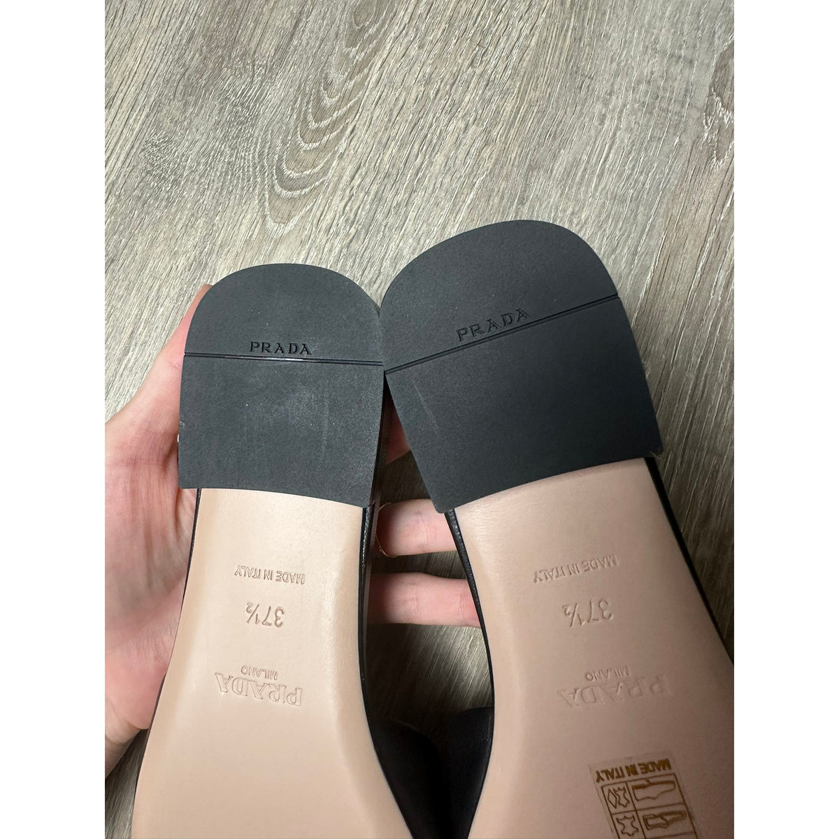 Prada Sandales en cuir Noir 37.5