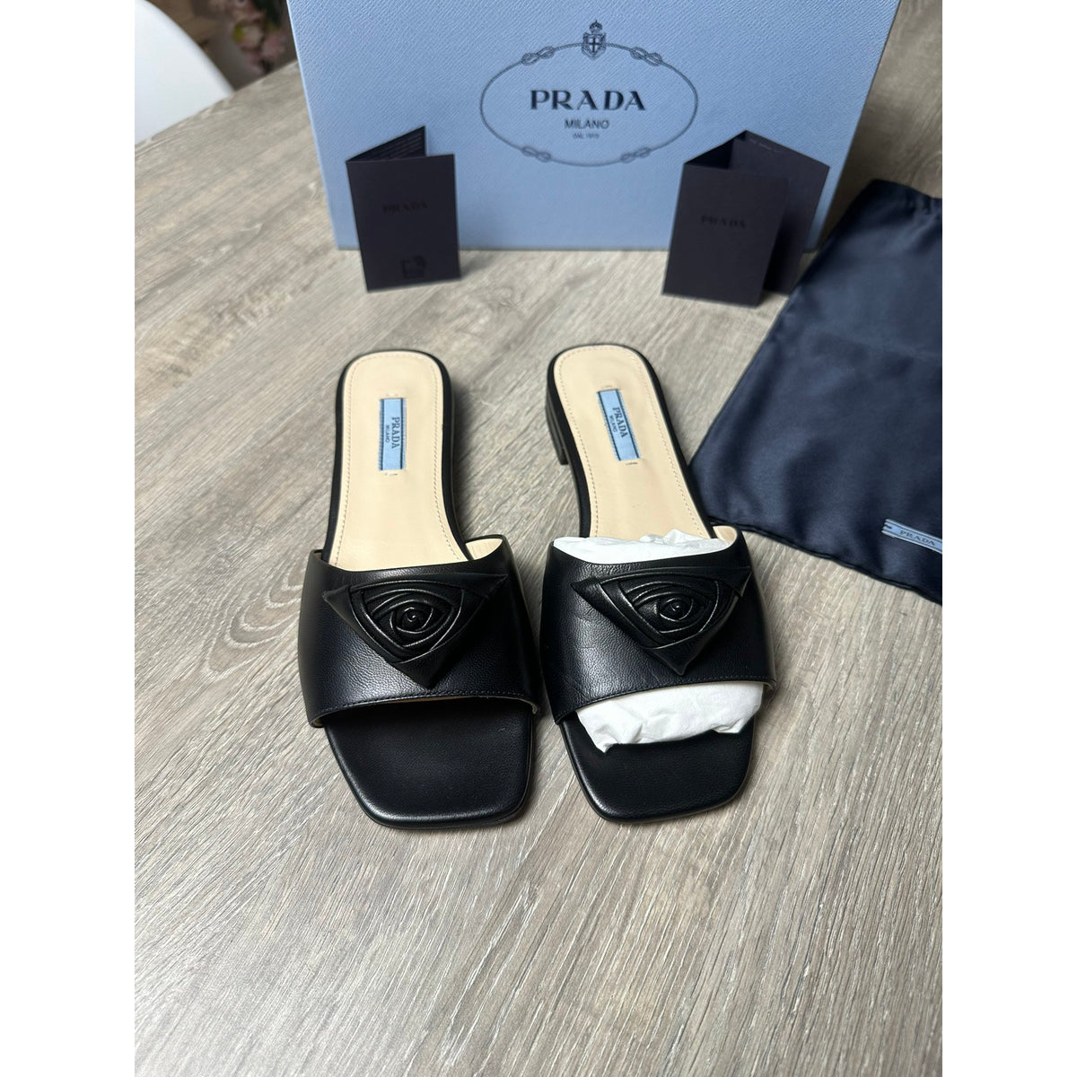 Prada Sandales en cuir Noir 37.5