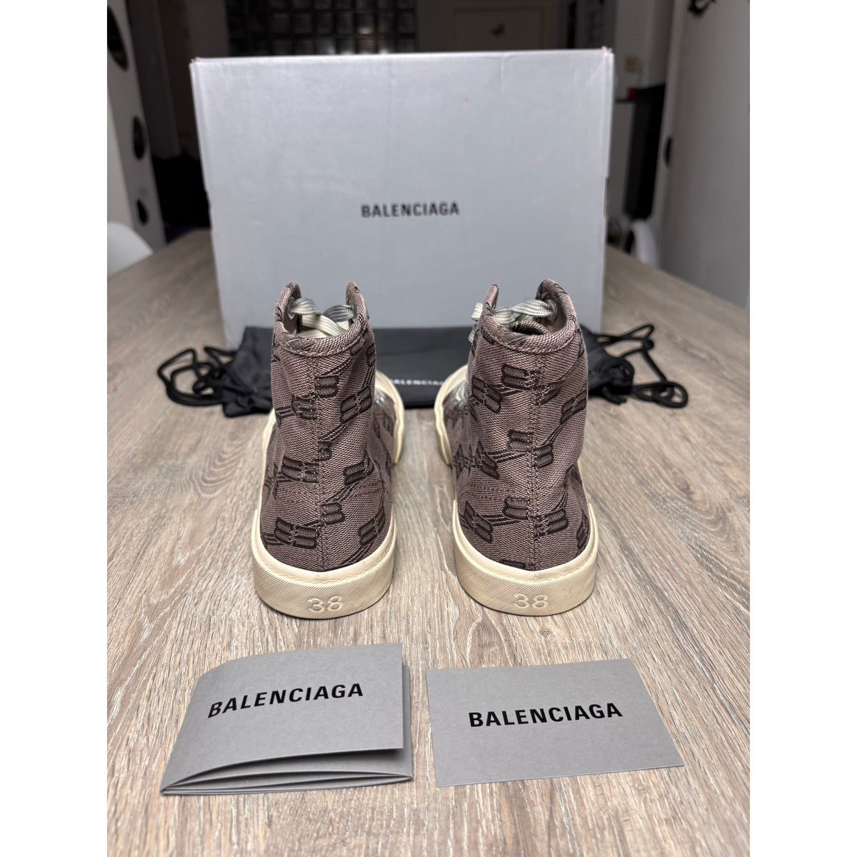 Balenciaga Baskets en toile Paris Marron 38