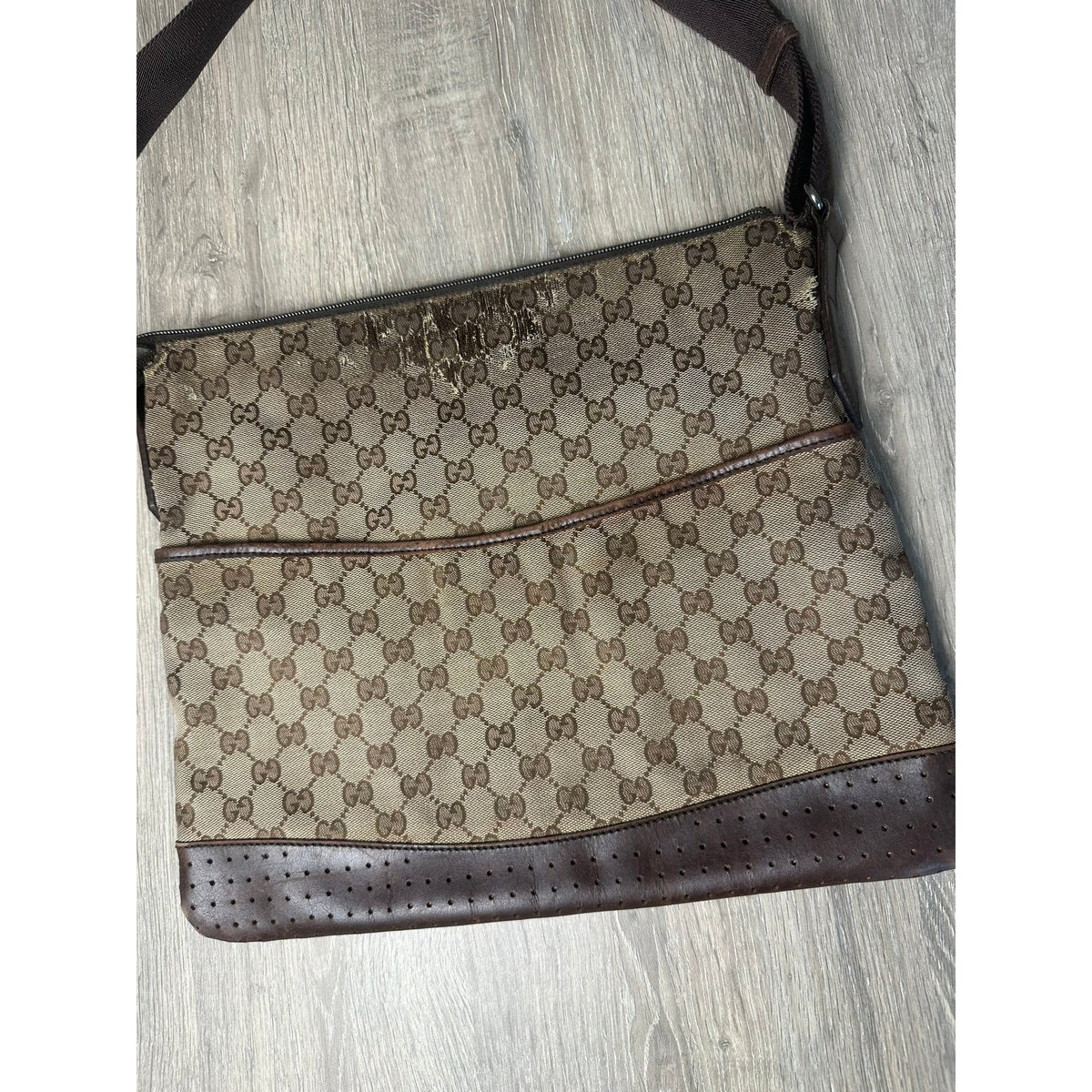 Gucci Sac bandoulière en toile Marron Largeur 28 cm, Hauteur 24 cm, Profondeur 3 cm