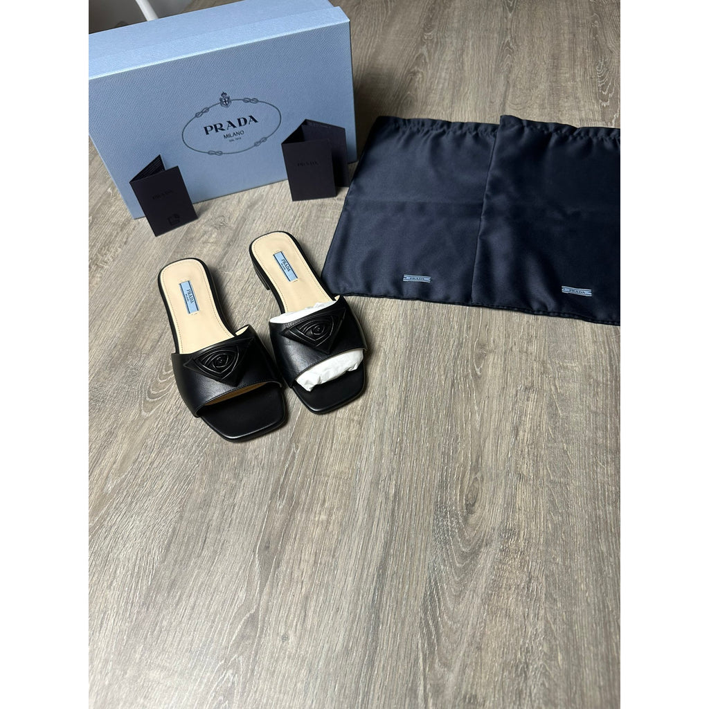 Prada Sandales en cuir Noir 37.5