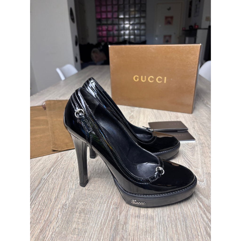 Gucci Escarpins en cuir verni Gucci Signoria Noir 37