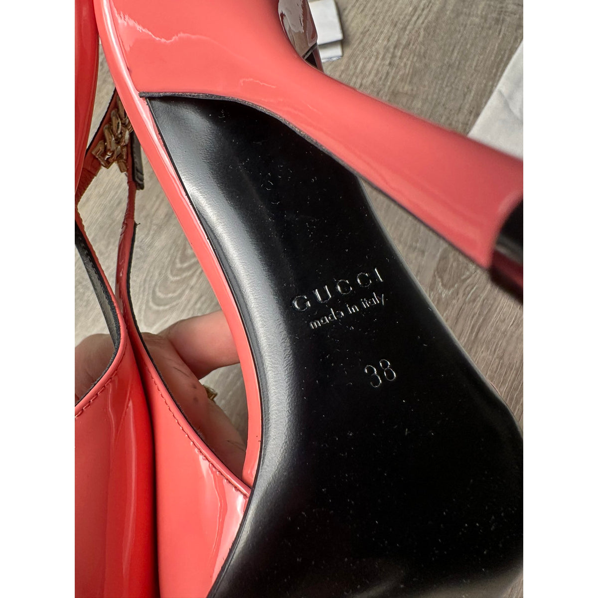 Gucci Escarpins en cuir verni Gucci Signoria Rose 38