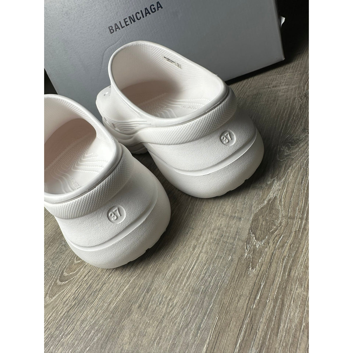 Balenciaga Sabots Beige 37