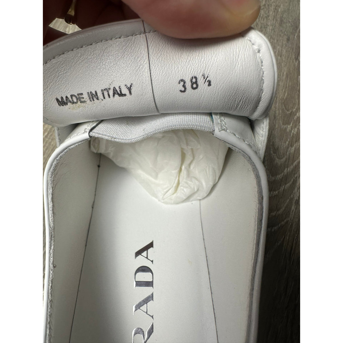 Prada Mocassins en cuir verni chocolate Blanc 38.5