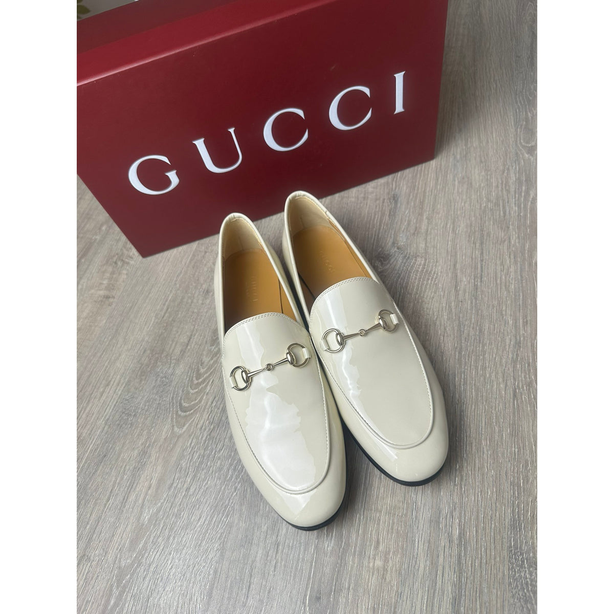 Gucci Mocassins en cuir verni Jordaan Blanc 40.5