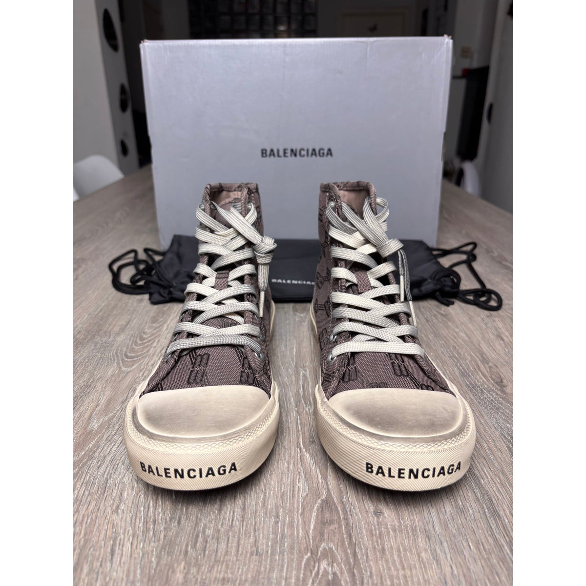Balenciaga Baskets en toile Paris Marron 38