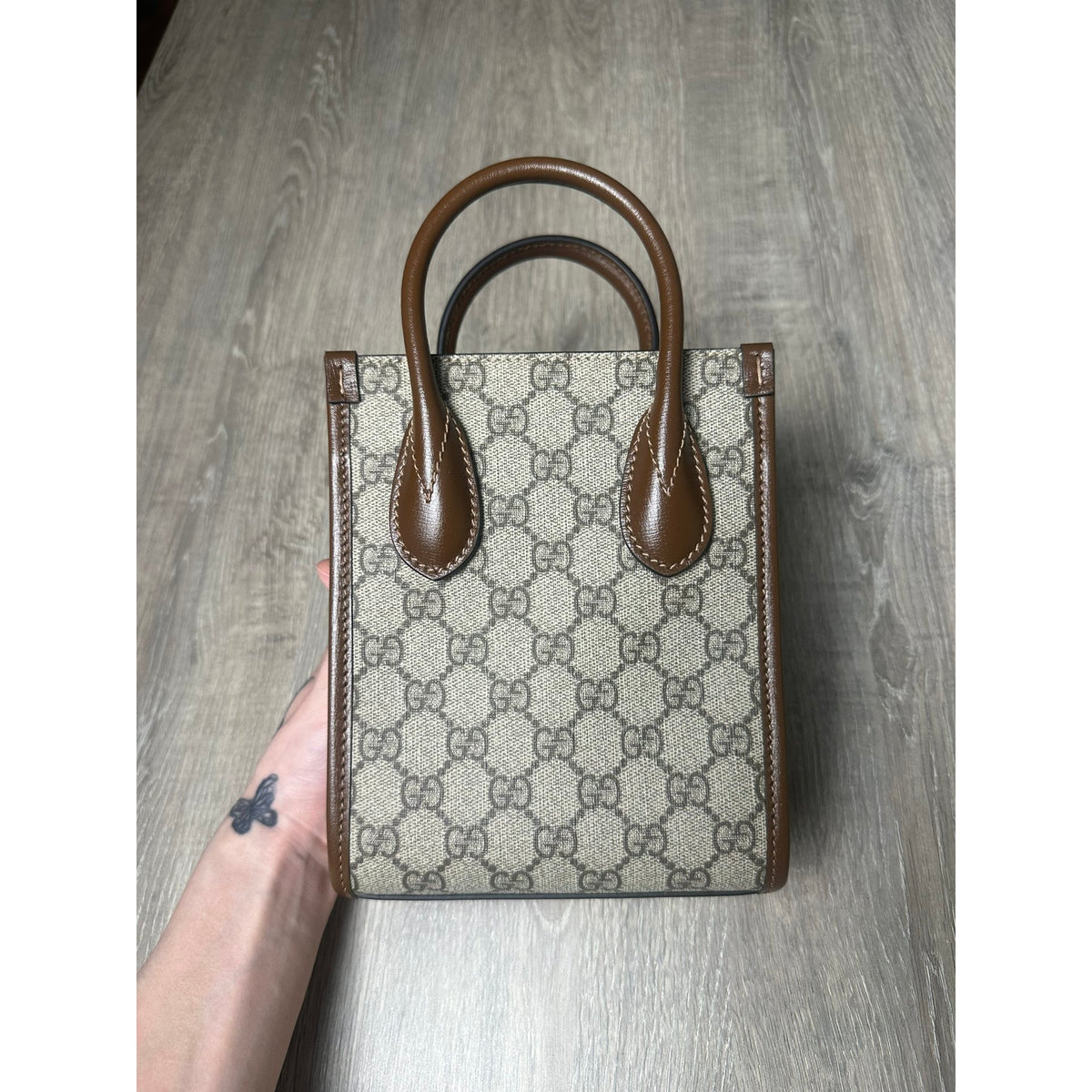 Gucci Sac bandoulière en cuir Marron Largeur 16 cm, Hauteur 20 cm, Profondeur 7 cm