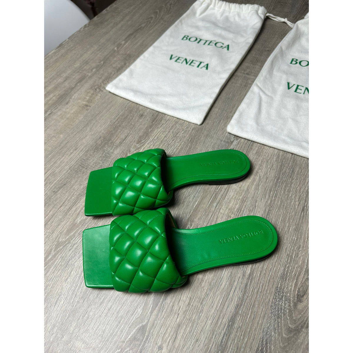 Bottega Veneta Sandales en cuir Bloc Vert 37