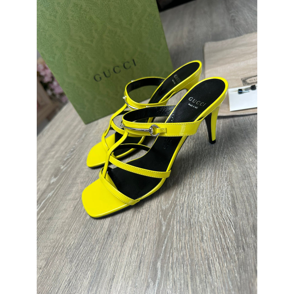 Gucci Escarpins en cuir verni Jaune 37.5