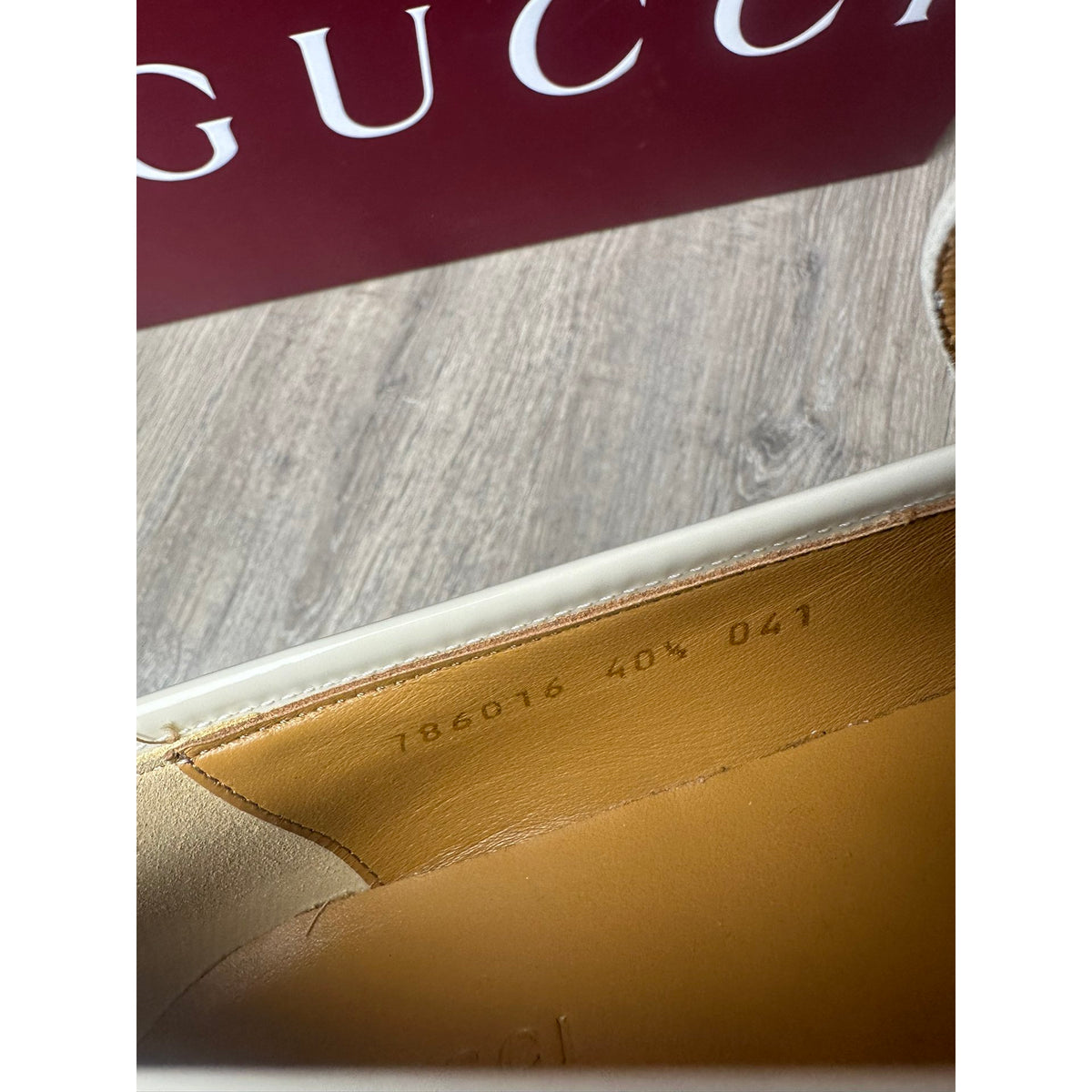 Gucci Mocassins en cuir verni Jordaan Blanc 40.5