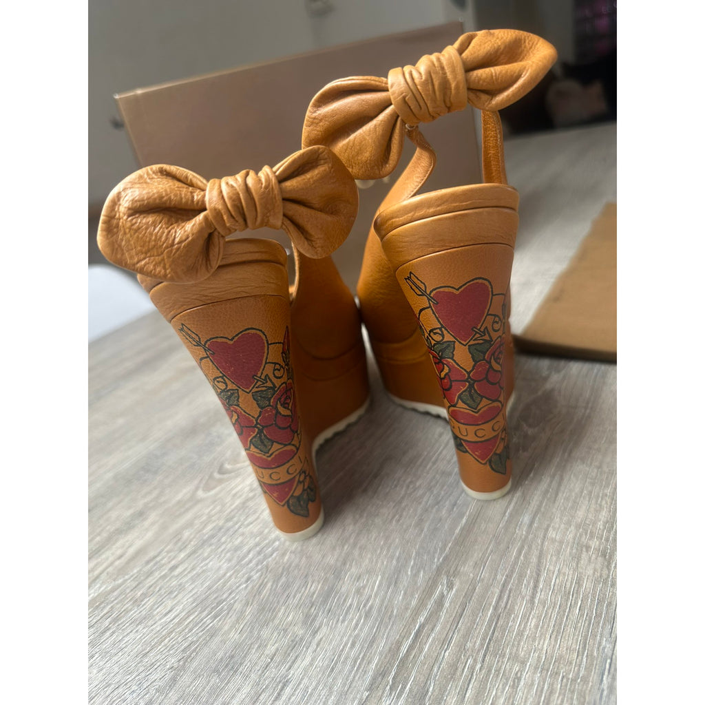 Gucci Escarpins en cuir Marron 37.5
