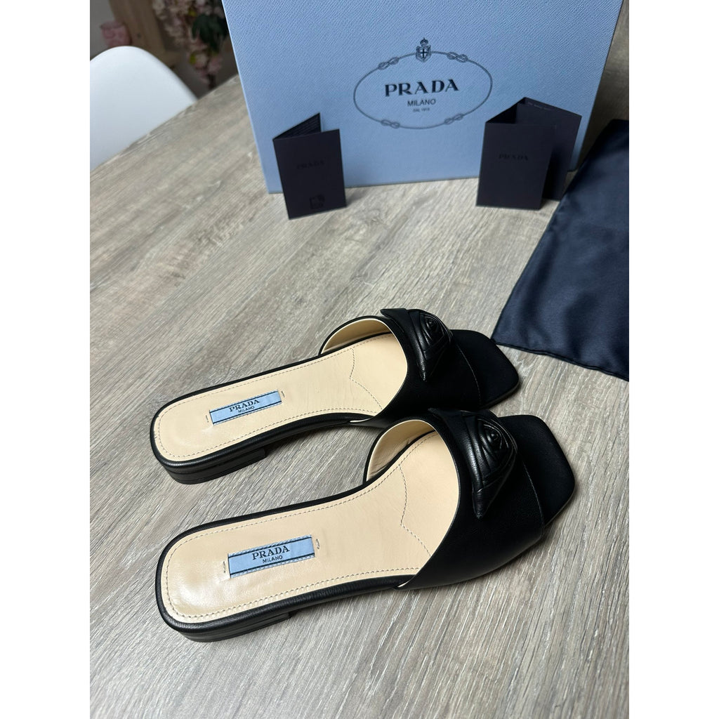 Prada Sandales en cuir Noir 37.5