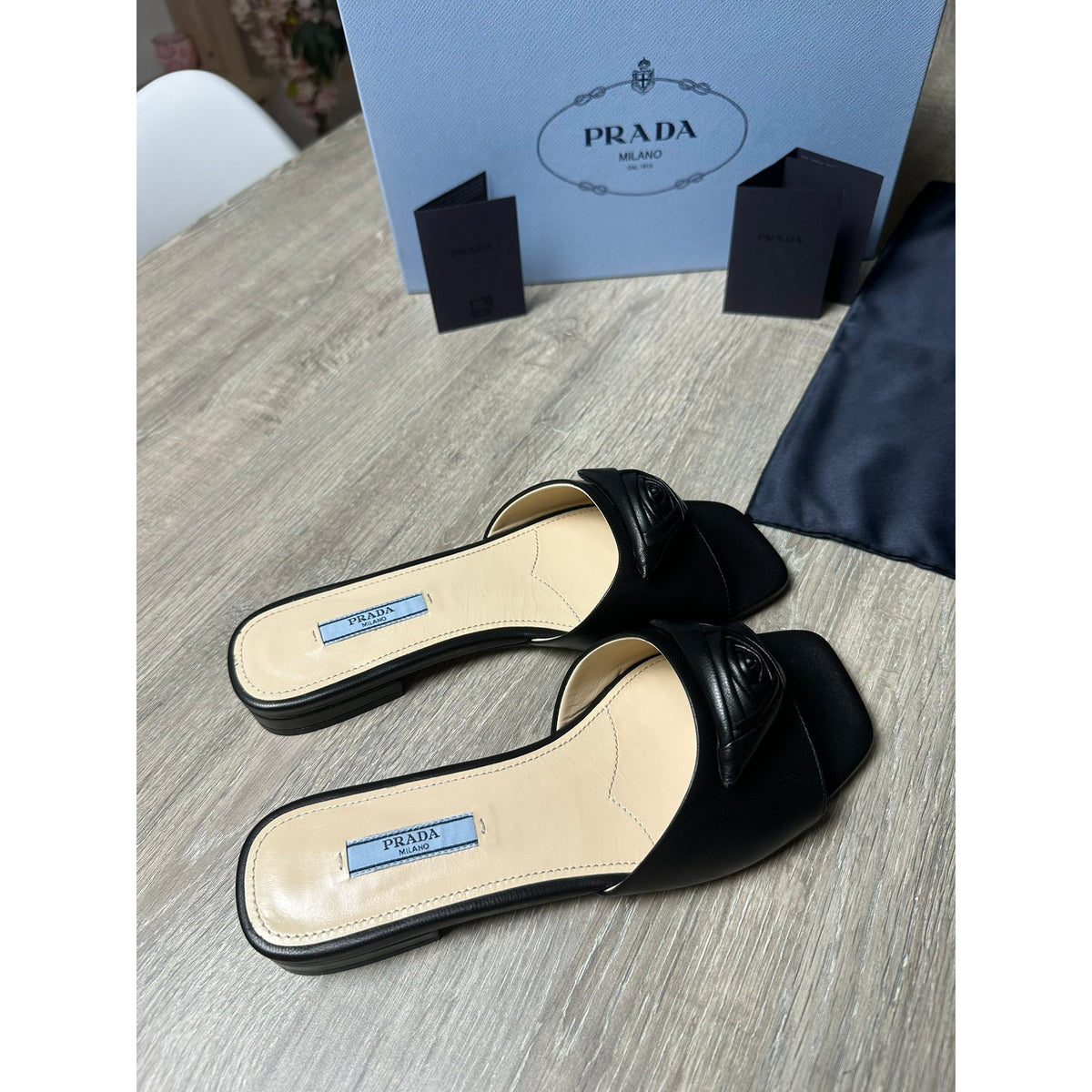Prada Sandales en cuir Noir 37.5