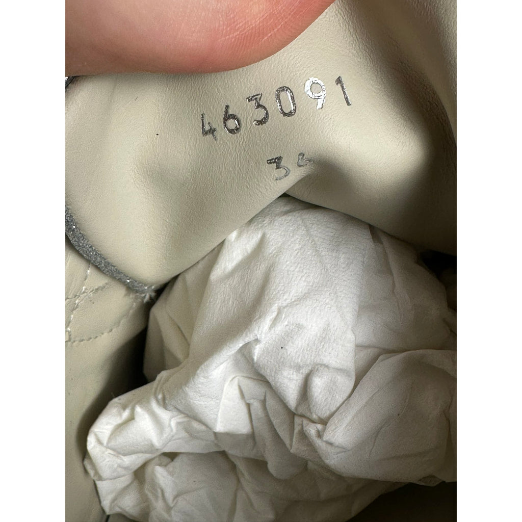Gucci Baskets en cuir Ace Argenté 36